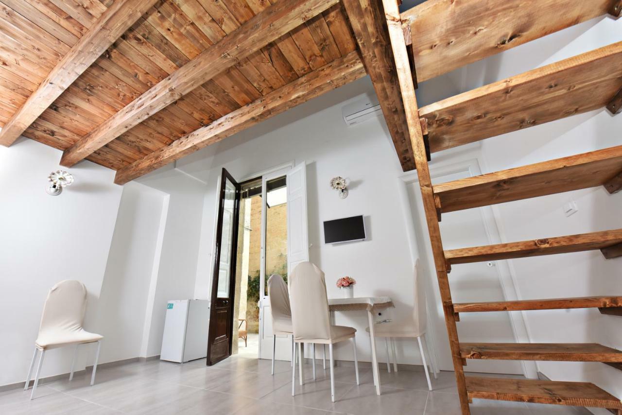 Il Giardino Di Benedetta Bed & Breakfast Lecce Bagian luar foto